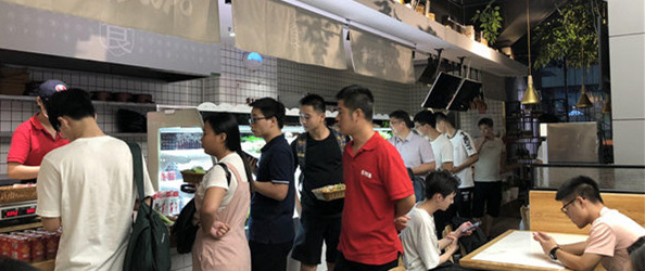 在浙江開一家吉阿婆麻辣燙怎么樣