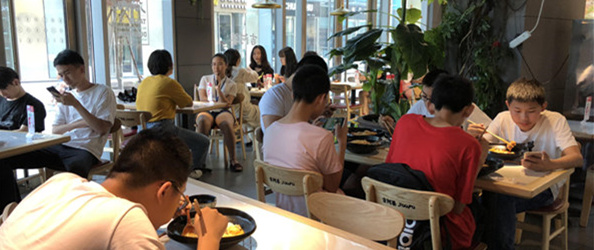 加盟吉阿婆麻辣燙店開在哪里合適？這些都是賺錢的好地方
